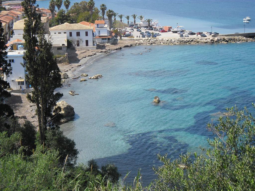 Villa Maria Chrani Buitenkant foto